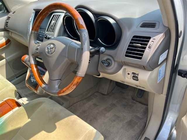 2005 TOYOTA HARRIER